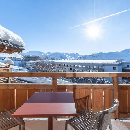 Ours Et Marmotte, A L'altiport, Un Cocon De Douceur *