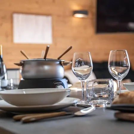 Appartement Ours Et Marmotte, à L'altiport, Un Cocon De Douceur *
